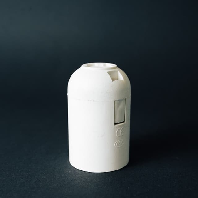 Патрон Е27 Білий